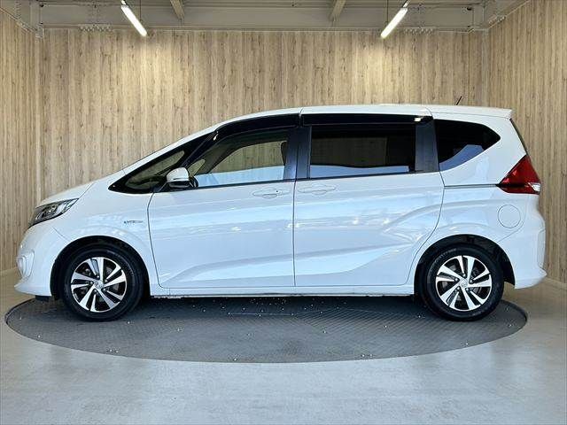 HONDA FREED HYBRID 2017