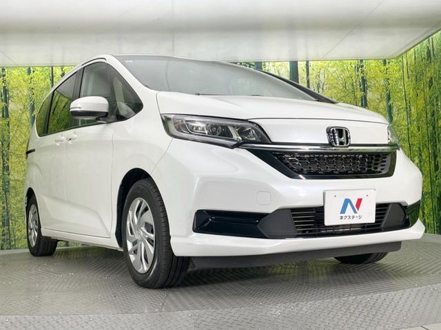 HONDA FREED 2023