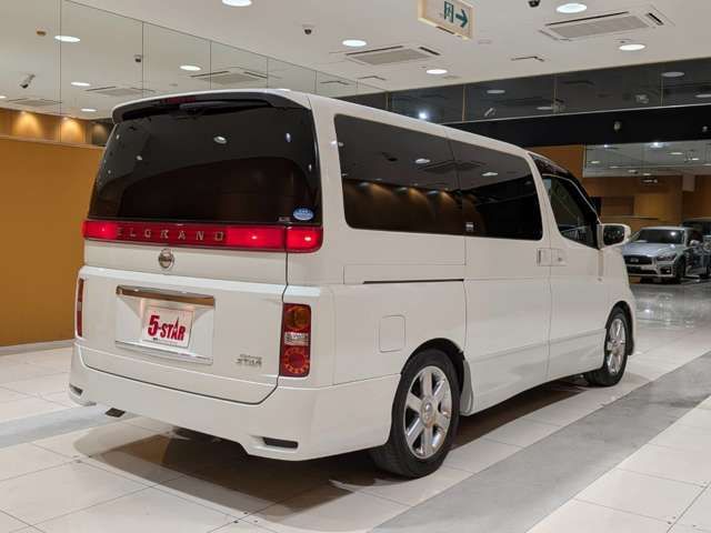 NISSAN ELGRAND 2005