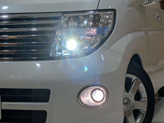 NISSAN ELGRAND 2005