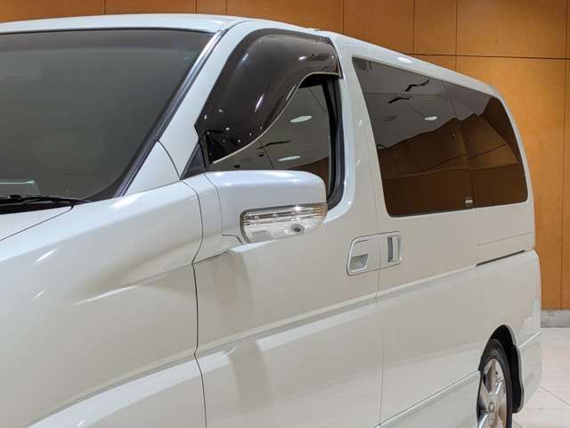 NISSAN ELGRAND 2005