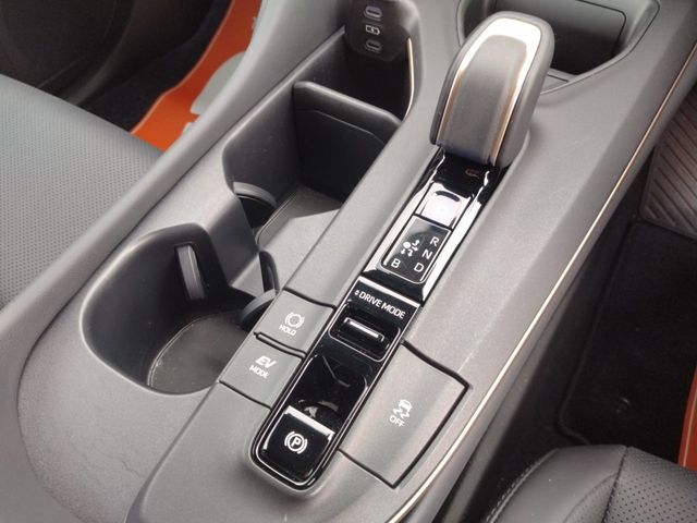 TOYOTA CROWN CROSSOVER 2024