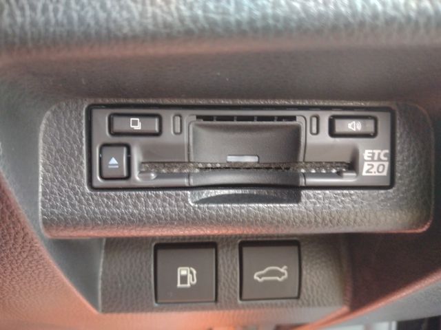 TOYOTA CROWN CROSSOVER 2024