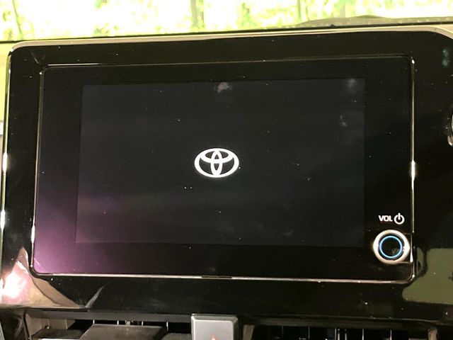 TOYOTA VOXY HYBRID 2023