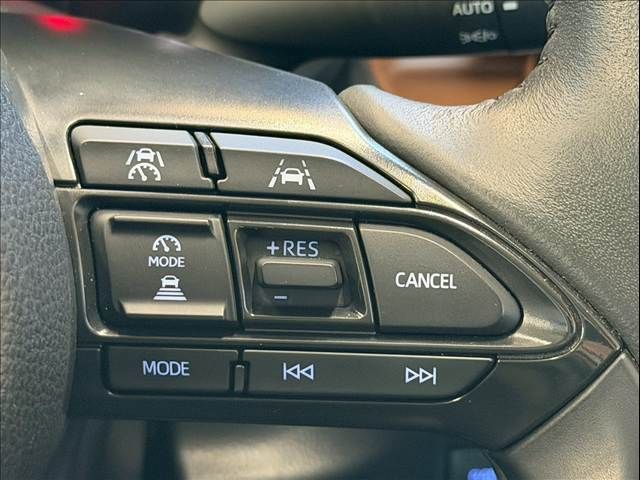 TOYOTA SIENTA HYBRID 2022