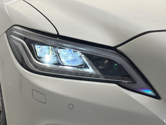 TOYOTA CROWN sedan hybrid 2019