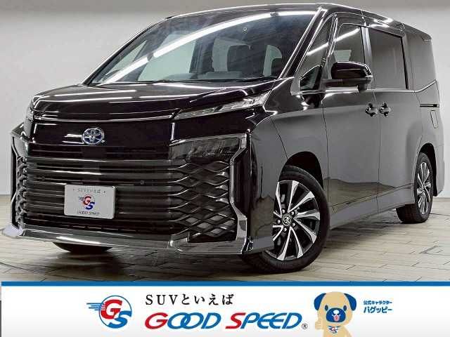 TOYOTA VOXY HYBRID 2023