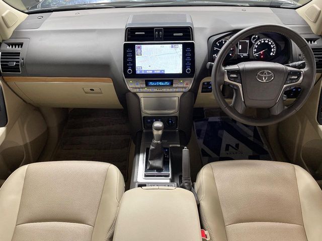 TOYOTA LANDCRUISER PRADO 2023