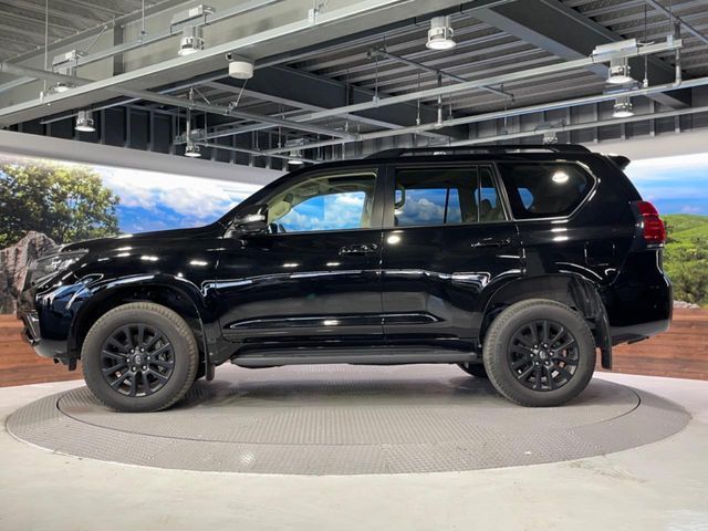 TOYOTA LANDCRUISER PRADO 2023