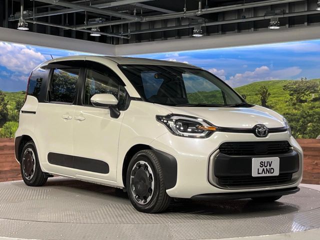 TOYOTA SIENTA HYBRID 2023