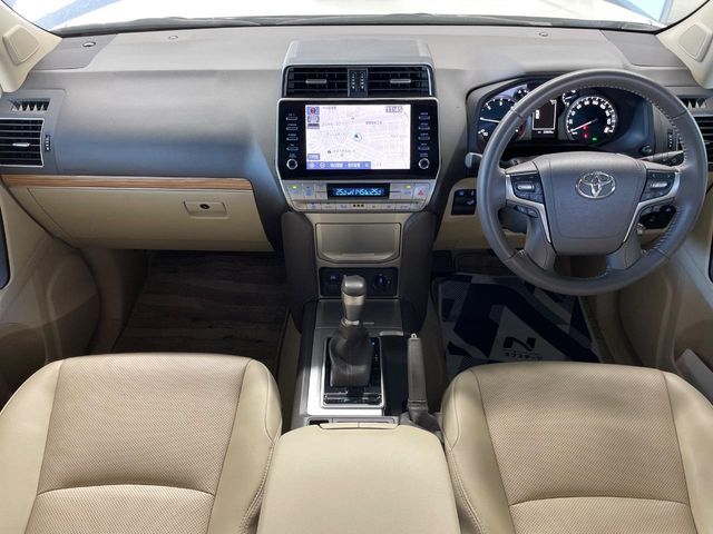 TOYOTA LANDCRUISER PRADO 2023