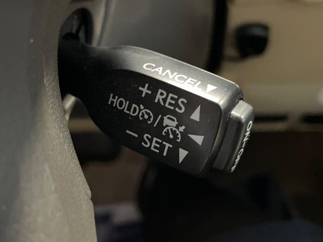 TOYOTA LANDCRUISER PRADO 2023