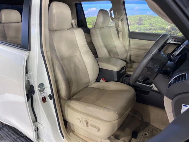 TOYOTA LANDCRUISER PRADO 2023