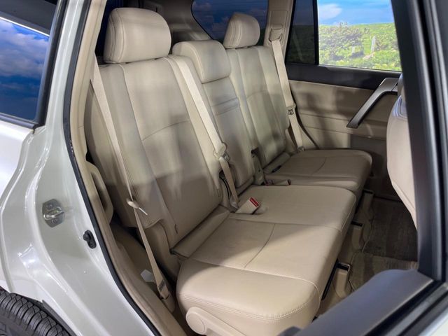 TOYOTA LANDCRUISER PRADO 2023