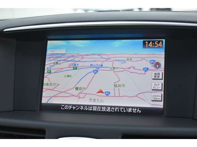 NISSAN FUGA HYBRID 2017