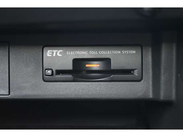 NISSAN FUGA HYBRID 2017