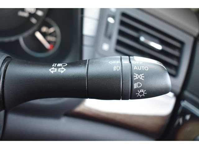 NISSAN FUGA HYBRID 2017