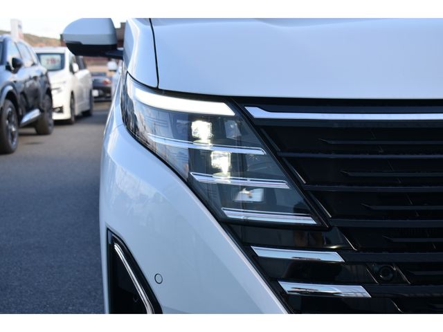 NISSAN SERENA  WG 2024