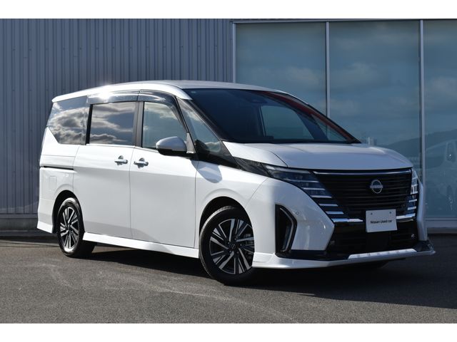 NISSAN SERENA  WG 2024