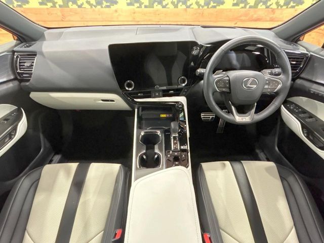 TOYOTA LEXUS NX350h 2024
