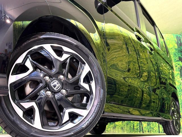 HONDA N BOX CUSTOM 2018