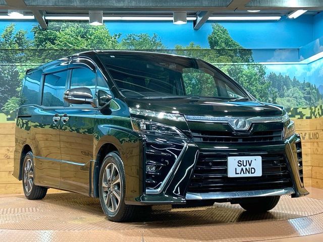 TOYOTA VOXY 2019