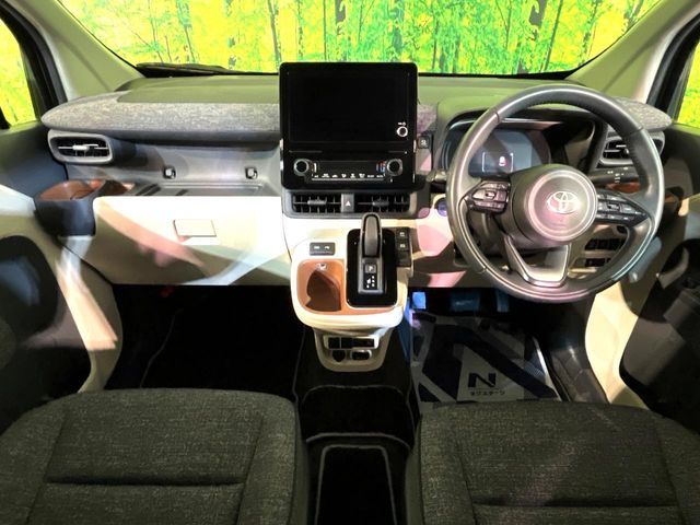 TOYOTA SIENTA HYBRID 2022