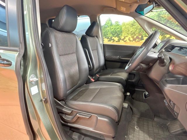 HONDA FREED HYBRID 2023