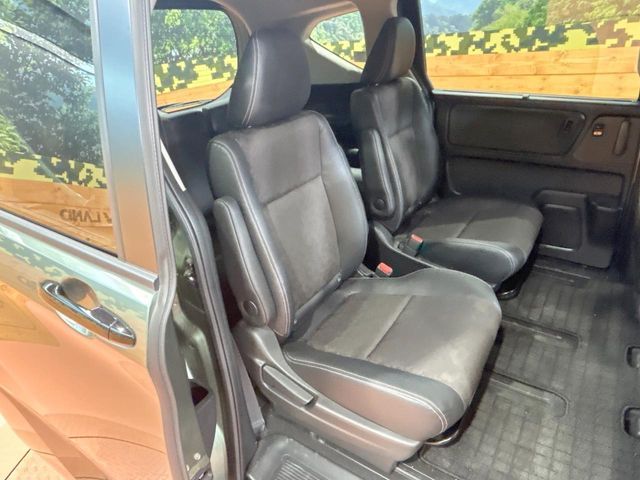 HONDA FREED HYBRID 2023