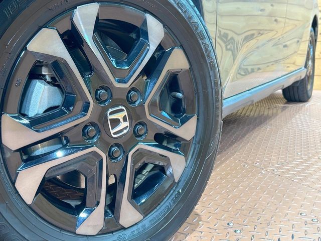 HONDA FREED HYBRID 2023