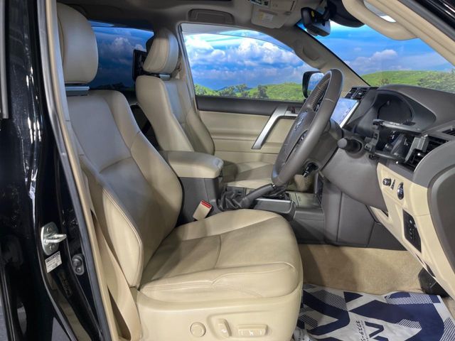 TOYOTA LANDCRUISER PRADO 2023