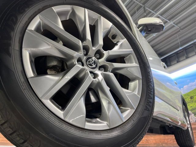 TOYOTA RAV4 4WD 2023