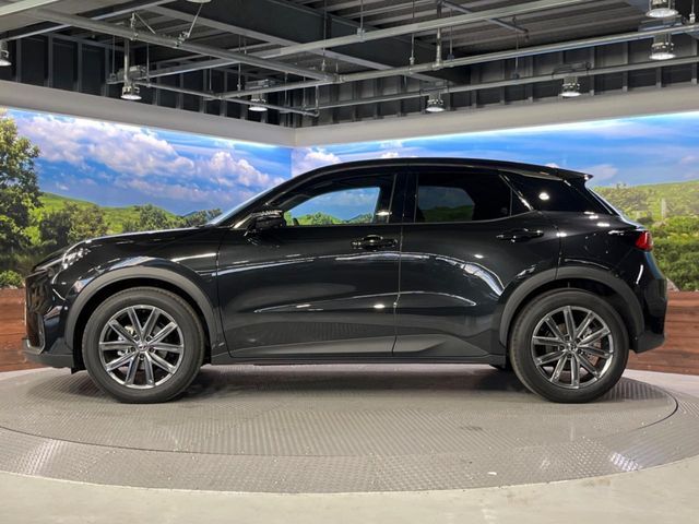 TOYOTA LEXUS LBX 2024