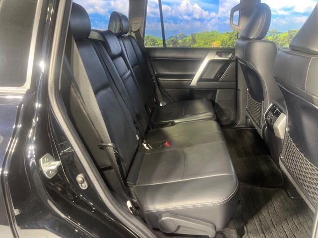 TOYOTA LANDCRUISER PRADO 2023