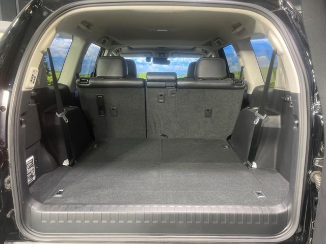 TOYOTA LANDCRUISER PRADO 2023