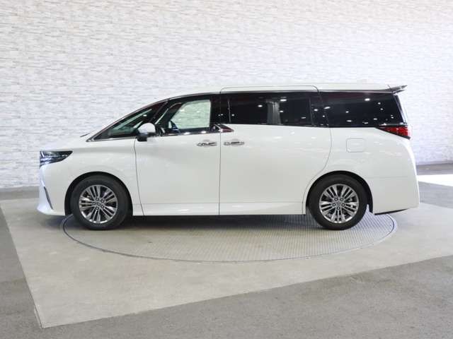 TOYOTA ALPHARD hybrid 4WD 2024