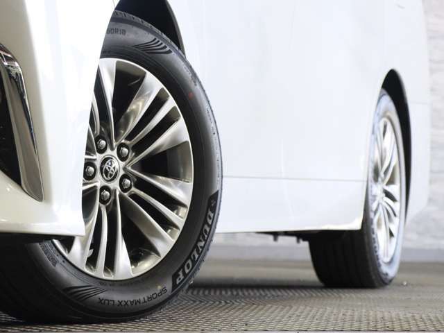 TOYOTA ALPHARD hybrid 4WD 2024