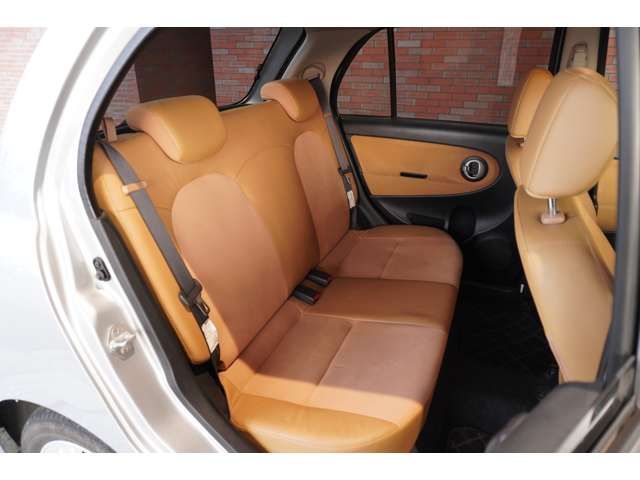 DAIHATSU MIRA GINO 2007