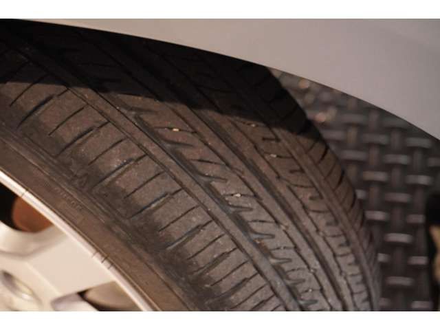 DAIHATSU MIRA GINO 2007