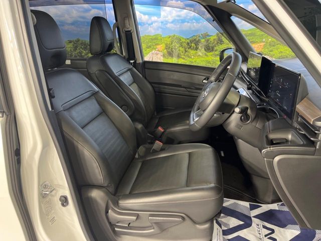 NISSAN SERENA  WG 2024