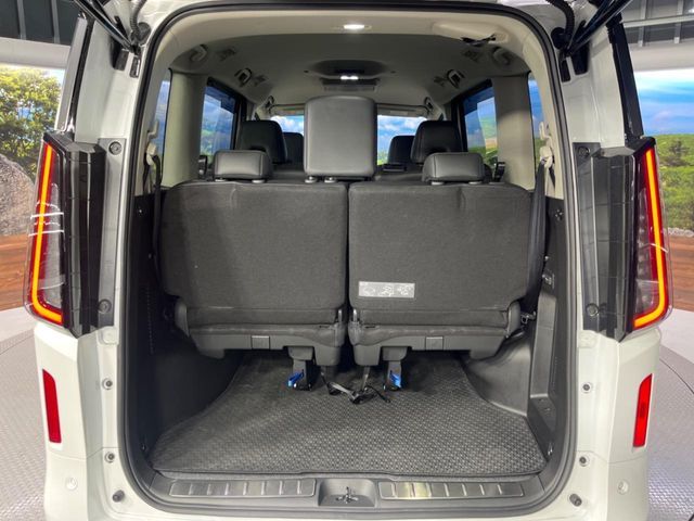 NISSAN SERENA  WG 2024