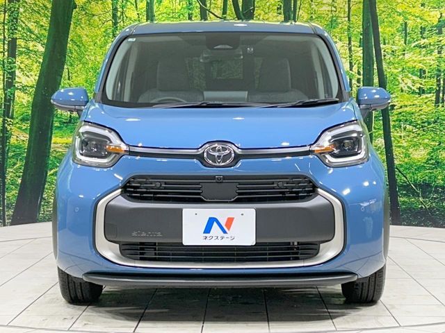 TOYOTA SIENTA HYBRID 2025