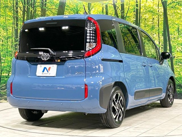 TOYOTA SIENTA HYBRID 2025