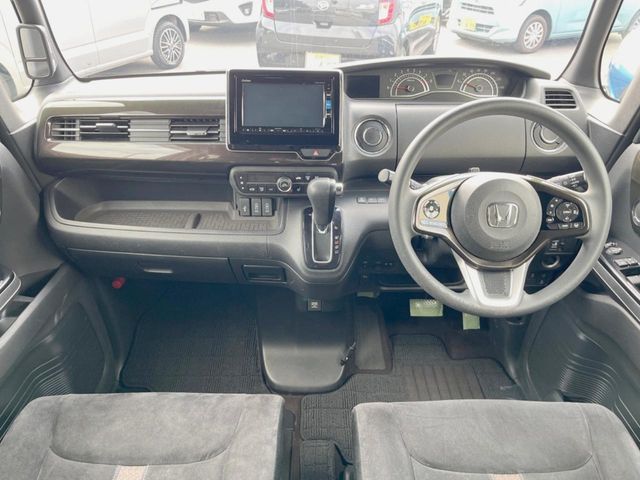 HONDA N BOX CUSTOM 4WD 2017