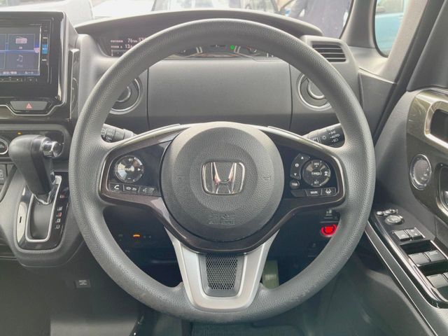 HONDA N BOX CUSTOM 4WD 2017