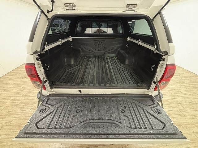 TOYOTA HILUX 4WD 2020