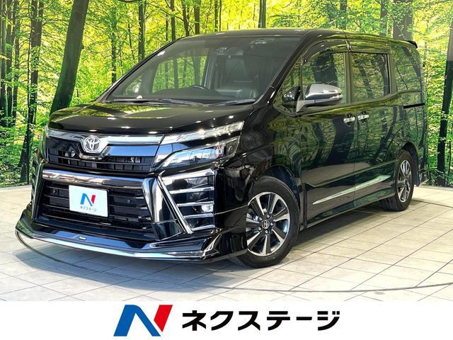 TOYOTA VOXY 2020