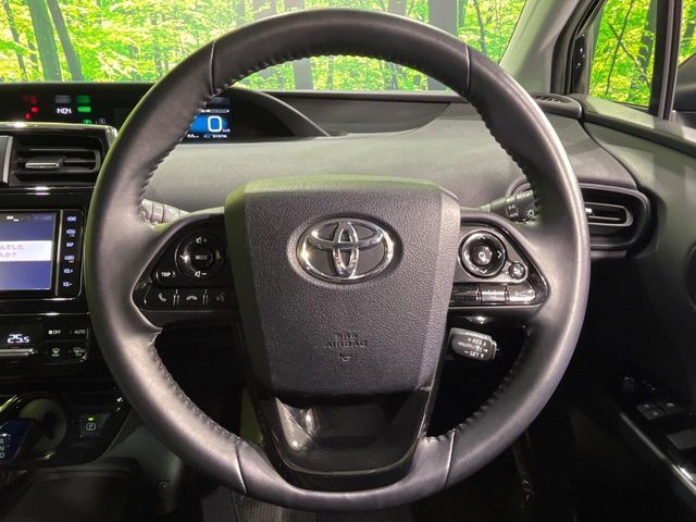 TOYOTA PRIUS 4WD 2019