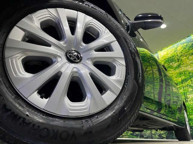 TOYOTA PRIUS 4WD 2019