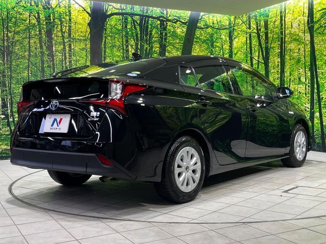 TOYOTA PRIUS 4WD 2019